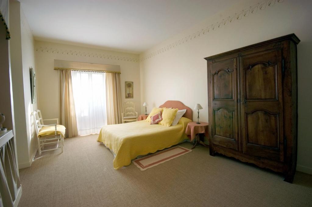 Hotel Le Castel du Mont Boisé Montboucher-sur-Jabron Habitación foto